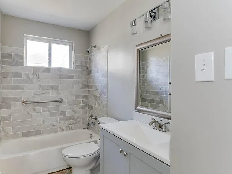 8644 Chesapeake Blvd #B — Photo 7