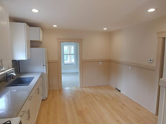 2nd image of 294 Lynn St #2