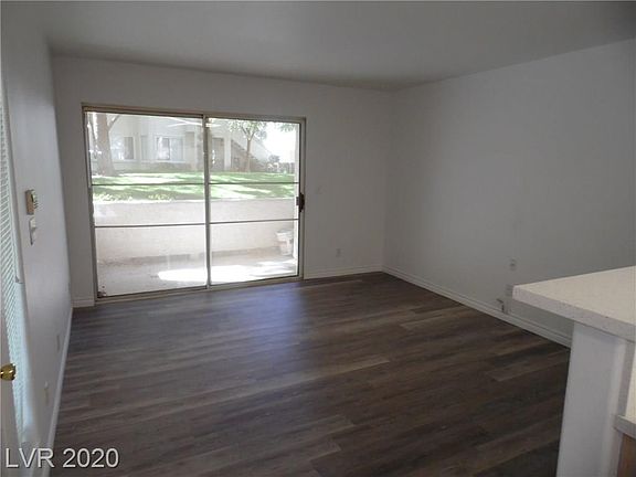 3rd image of 3035 Casey Dr Unit 101