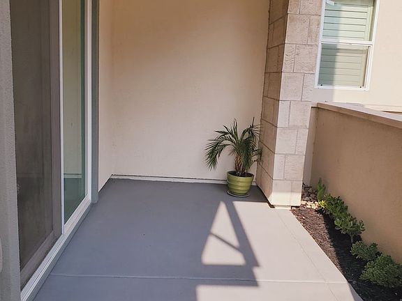 3rd image of 5815 El Dorado Ln