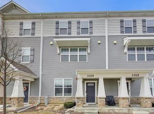 3314 Trillium Cir, Rolling Meadows, IL 60008