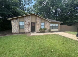202 Dale Dr, Troy, AL 36079