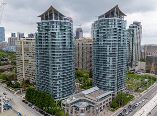 33 Elm Dr W #1403, Mississauga, ON L5B4M2