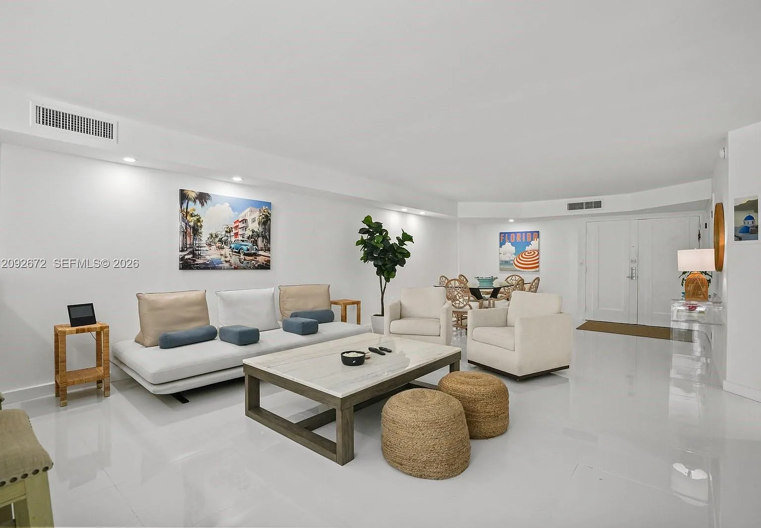 Mar Del Plata Condo — Photo 2