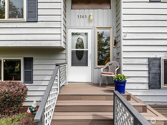2nd image of 3303 Oregon Pl