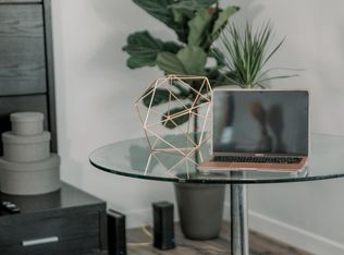 22 3rd Pl #2, Long Beach, CA 90802