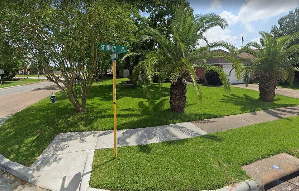 1st image of 18503 Spinney Lane Dr