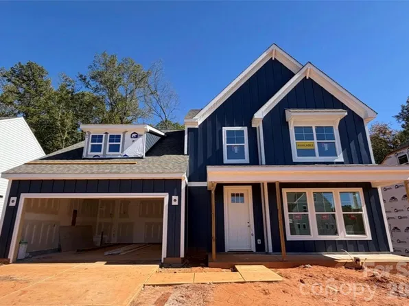 6100 New River Dr, Huntersville, NC 28078