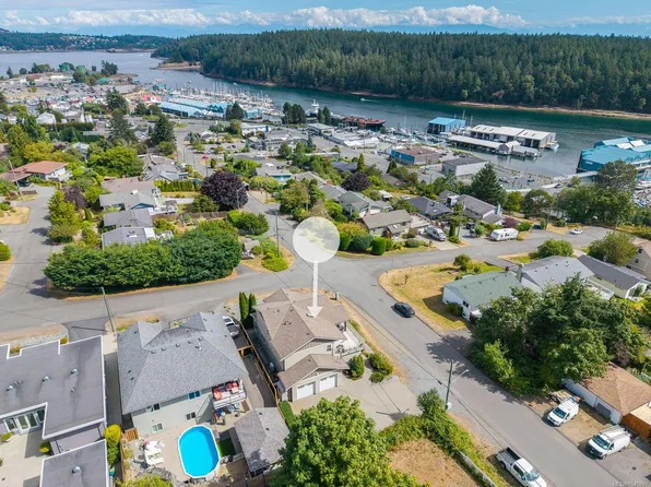 1251 Discovery Ave, Nanaimo, BC V9S 4B3