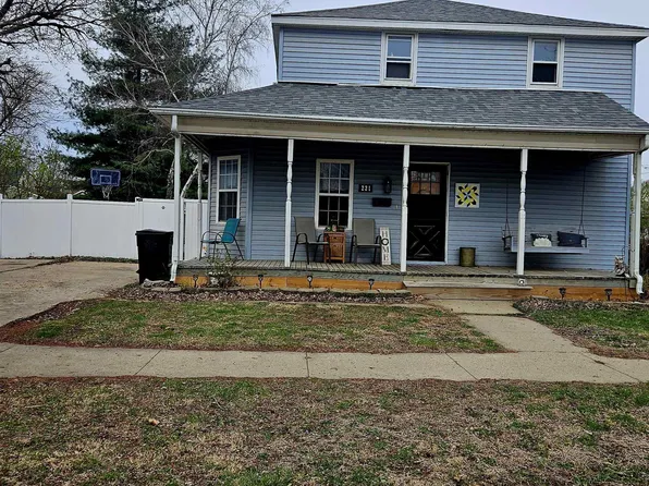 221 S Ward St, Ottumwa, IA 52501