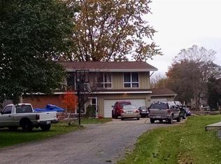 3526 Windwheel Point Dr, Pinckney, MI 48169