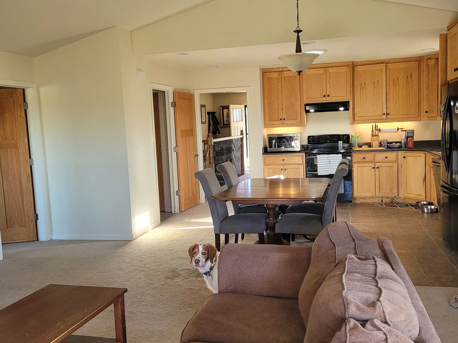 4 bed, 2608 sqft, $2,600 — Photo 3