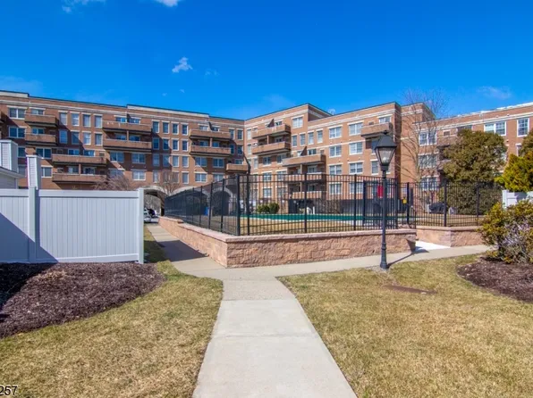 44 Iron Forge Sq #44, Pompton Lakes Boro, NJ 07442