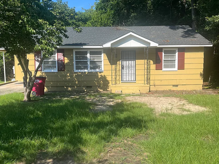 1673 Selma Pl — Photo 5