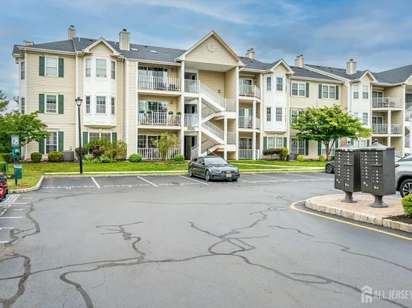 76 Clay St, North Brunswick, NJ 08902