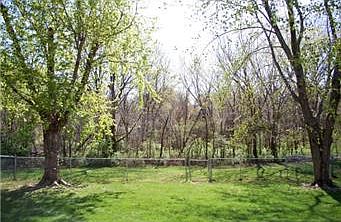 Home Backs to Green Space!