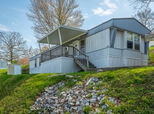 1460 Yogi Ln, Soddy Daisy, TN 37379