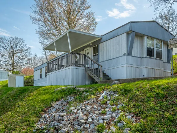 1460 Yogi Ln, Soddy Daisy, TN 37379