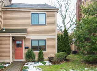 71 Greenway Ln, Rye Brook, NY 10573