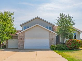 3101 Collingwood Dr, Sun Prairie, WI 53590
