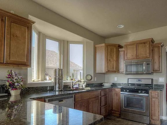3rd image of 1303 River Heights Dr