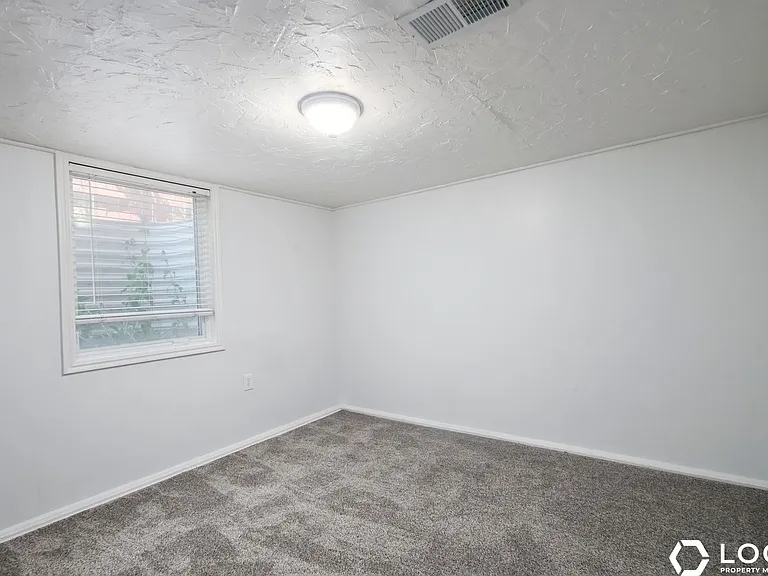 761 N 700 W — Photo 10