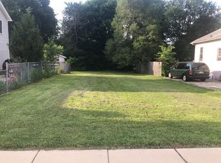 428 Fremont St, Elgin, IL 60120