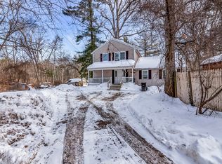 1 Poplar Rd, Halifax, MA 02338