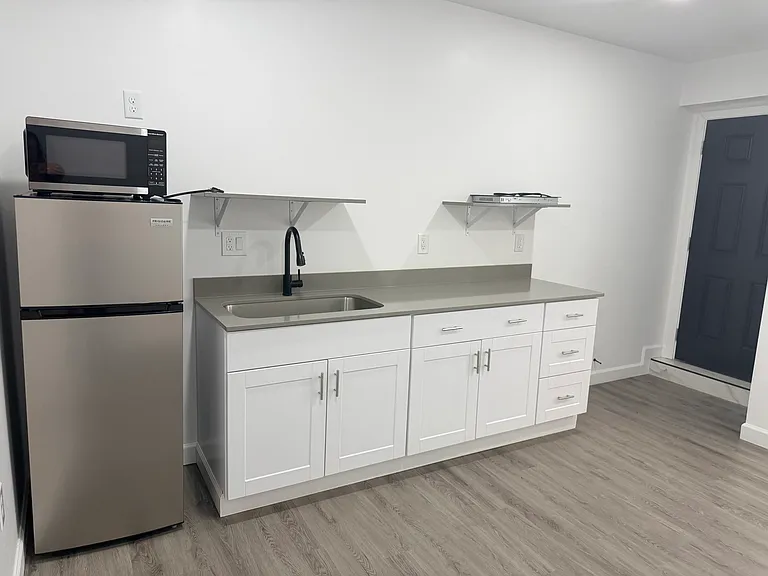 209-211 San Lorenzo Ave NW #209-1/2 — Photo 4
