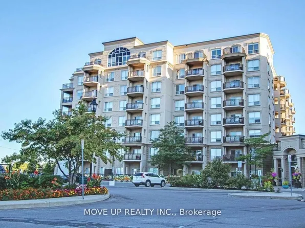 8 Maison Parc Ct #413, Vaughan, ON L4J 9K5