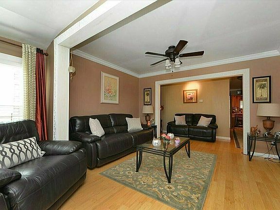 2nd image of 132-63 Metropolitan Ave