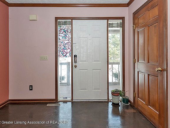 3rd image of 4019 Shoals Dr