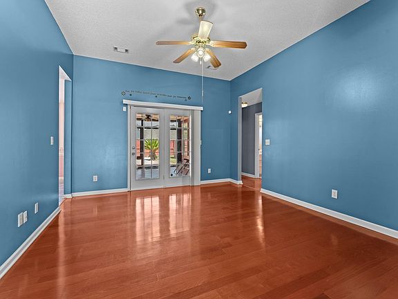 5th image of 736 Shannon Ridge Dr