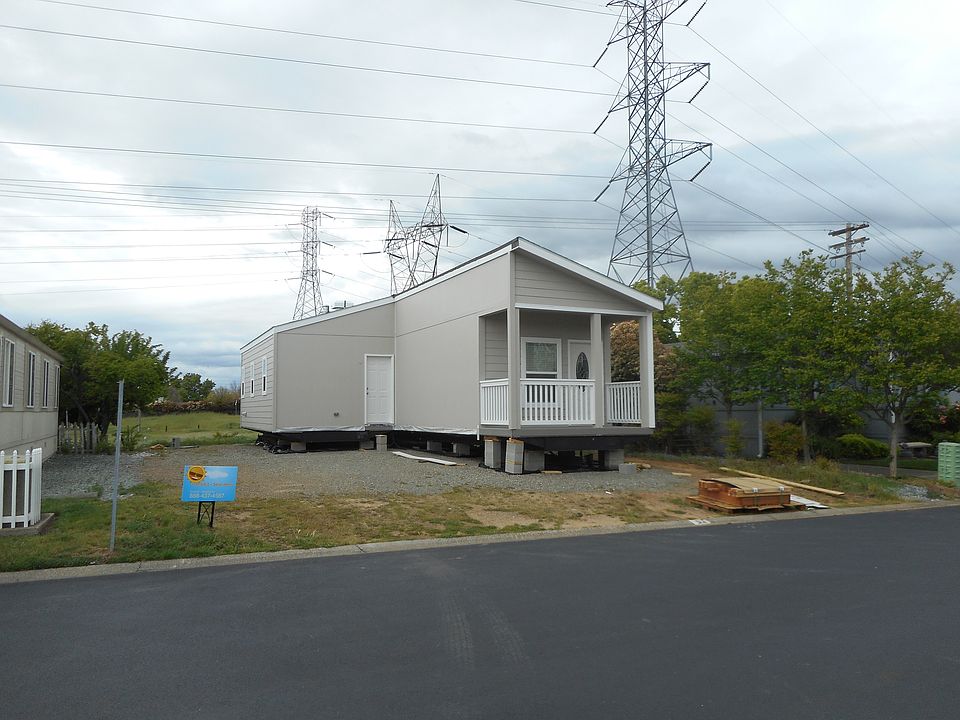 1st image of 53 Hancock Dr