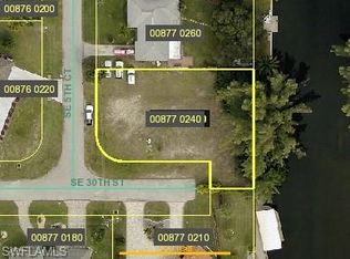 2919 SE 5th Ct, Cape Coral, FL 33904