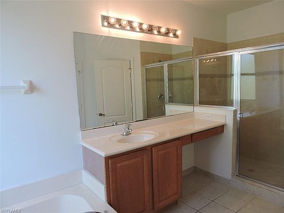 5th image of 7009 Romana Way APT 1604