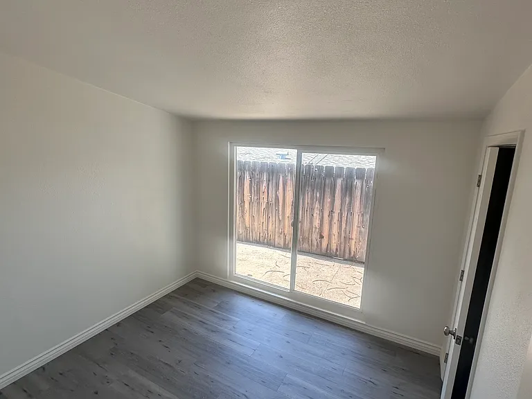 6071 Howell Dr — Photo 14