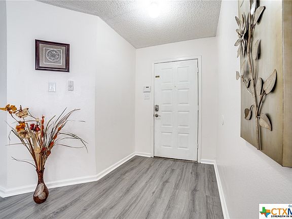 4th image of 10171 Raven Field Dr