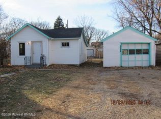 1015 3rd St S, Moorhead, MN 56560