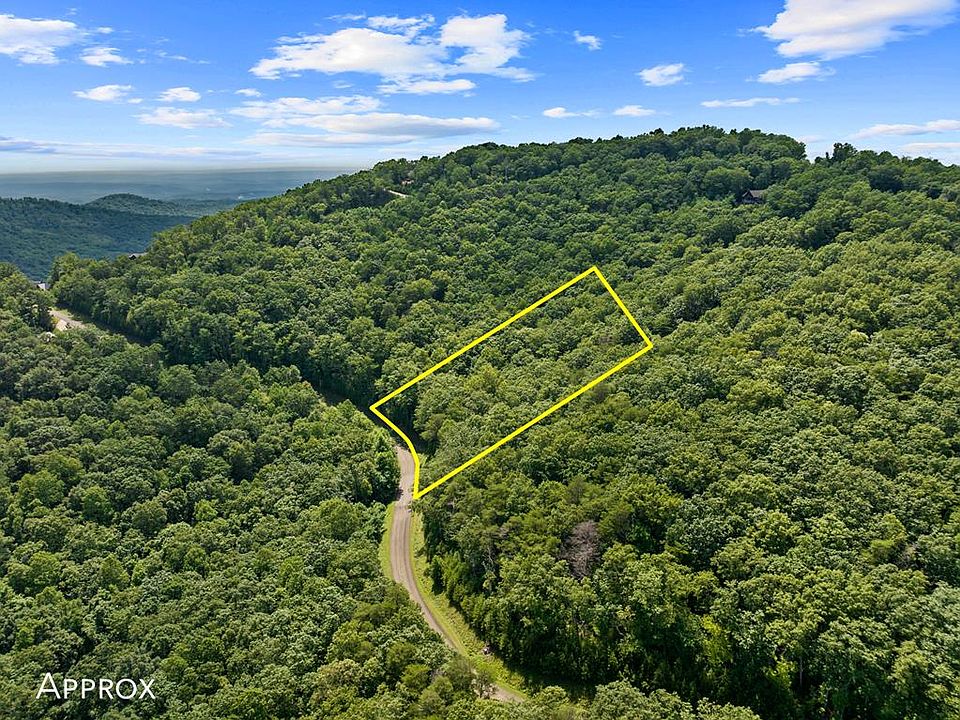 1st image of 233 Stone Cliff Dr