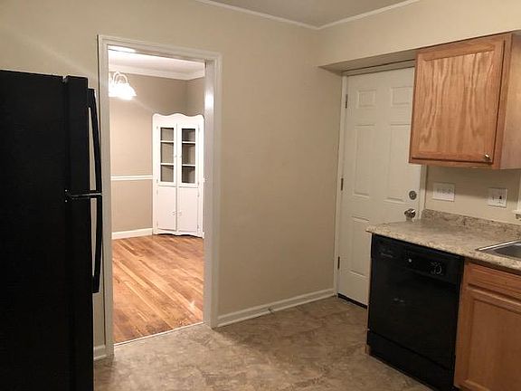 2nd image of 6213 Stella Ave