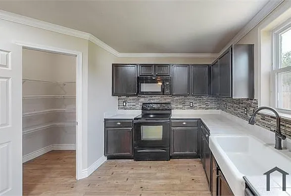 1100 Doc Holliday Dr — Photo 14