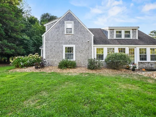 177 Taylor St, Pembroke, MA 02359