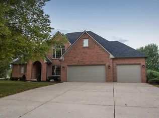 6289 Red Alder Dr, Avon, IN 46123