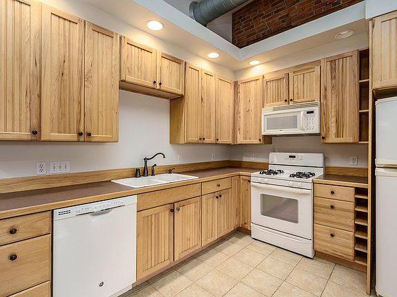 5th image of 222 N Kalamazoo Mall APT 330