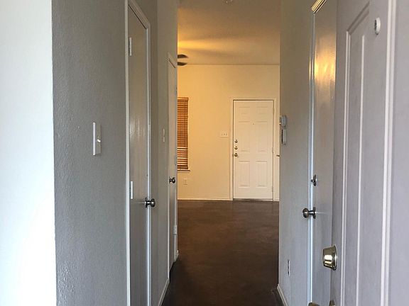 4th image of 2339 Aldergate Dr