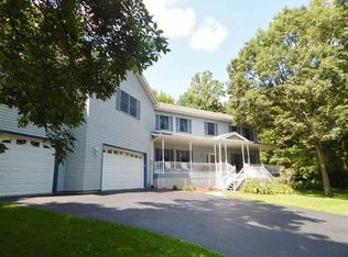 3223 Dawson Lake Rd, Poplar Grove, IL 61065