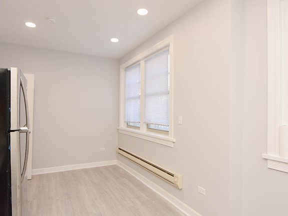 5th image of 3267 W Wrightwood Ave APT Baa