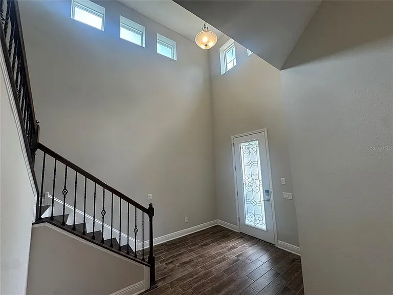 16154 Monterey Greens Cir — Photo 32