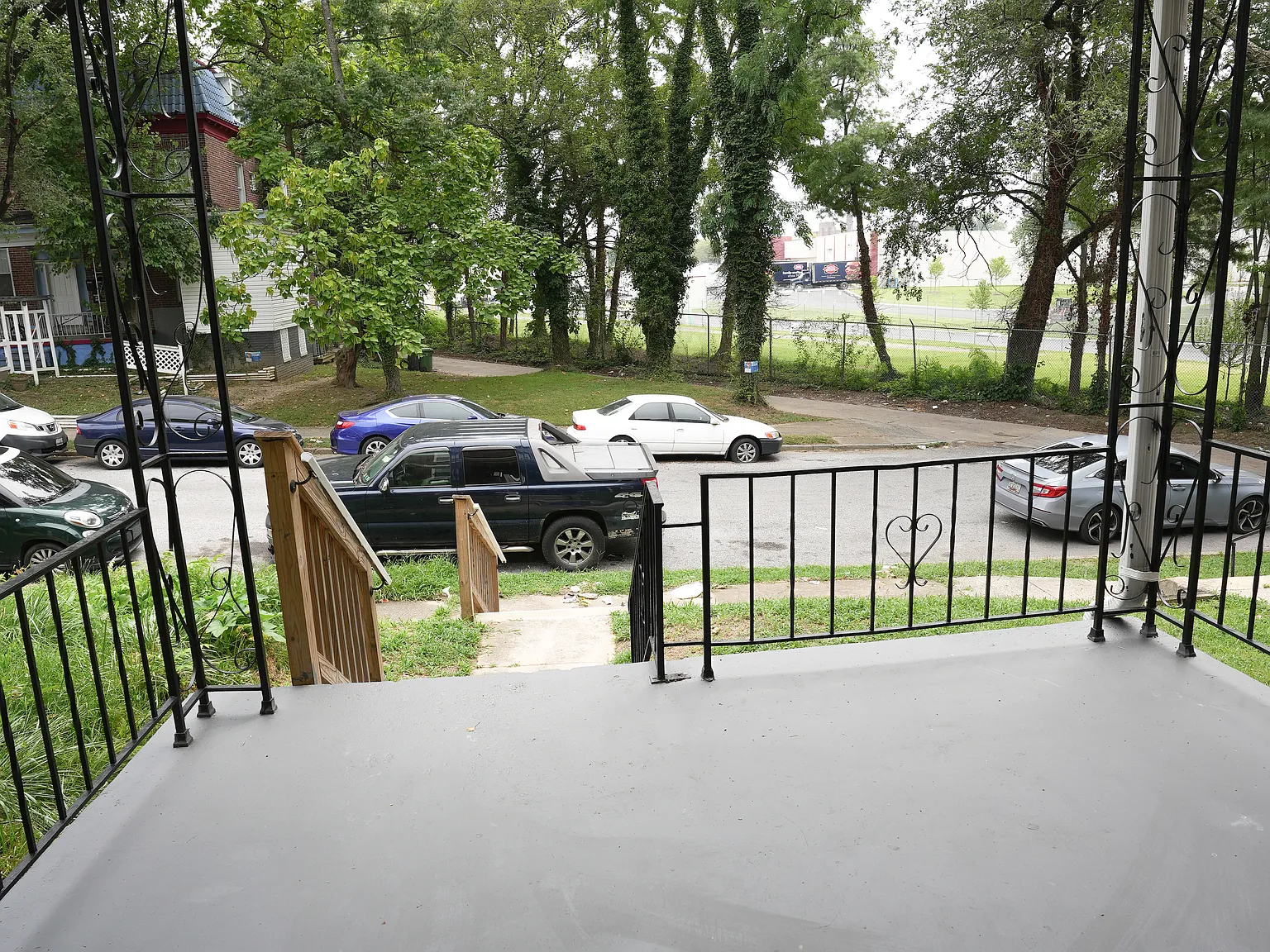 3 bed, 2.0 bath, $1,900 — Photo 2